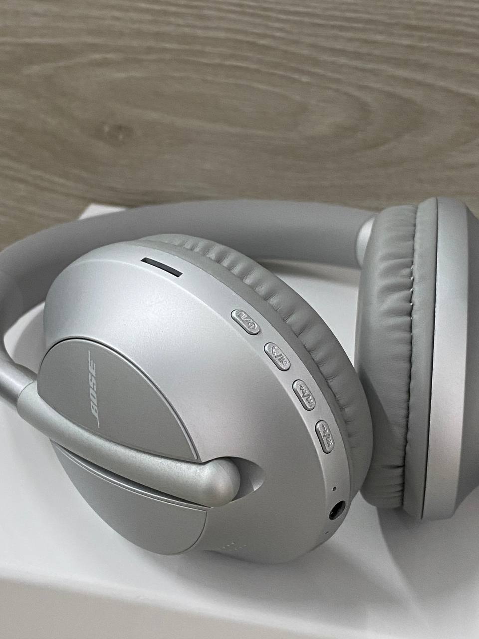 Audifonos Diadema Bose 700 con Estuche